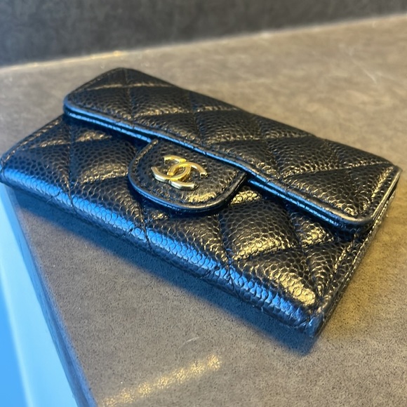 ⭐️SOLD to a lovely buyer ⭐️ AUTHENTIC Chanel Flap Card Holder - Picture 15 of 16